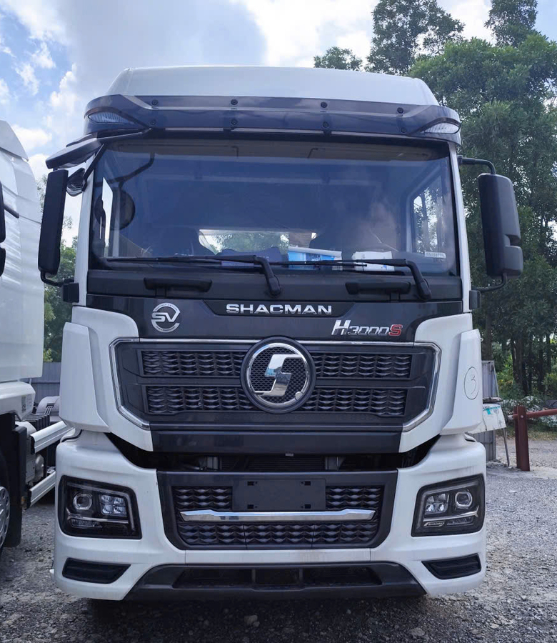 XE ĐẦU KÉO SHACMAN H3000S 4X2 WEICHAI 300HP CẦU LÁP