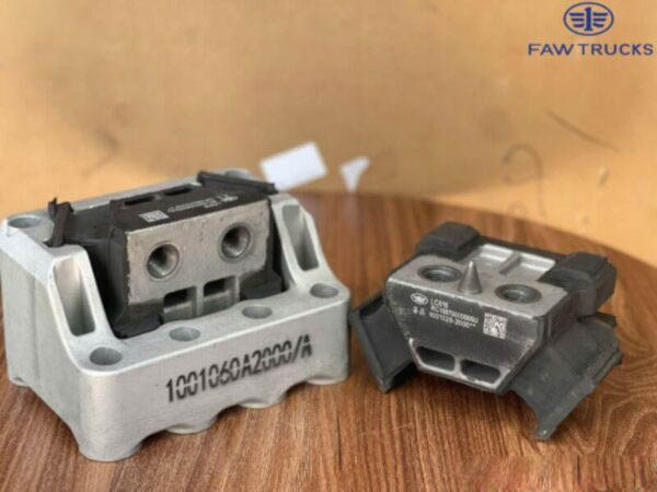 CAO SU CHÂN MÁY TRƯỚC XE ĐẦU KÉO FAW 460HP