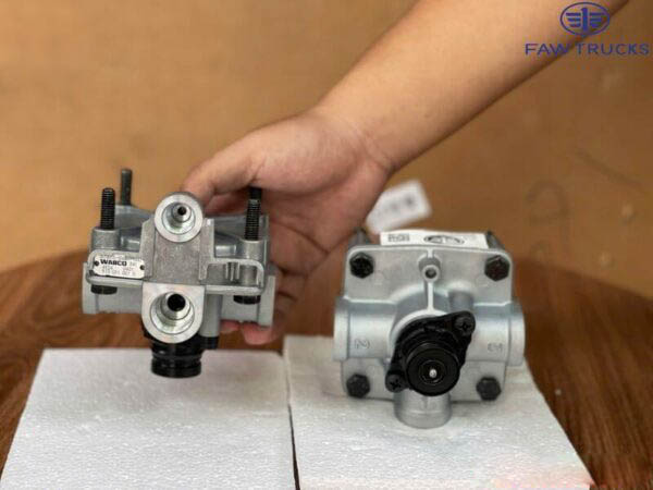 VAN CHIA HƠI XE ĐẦU KÉO FAW